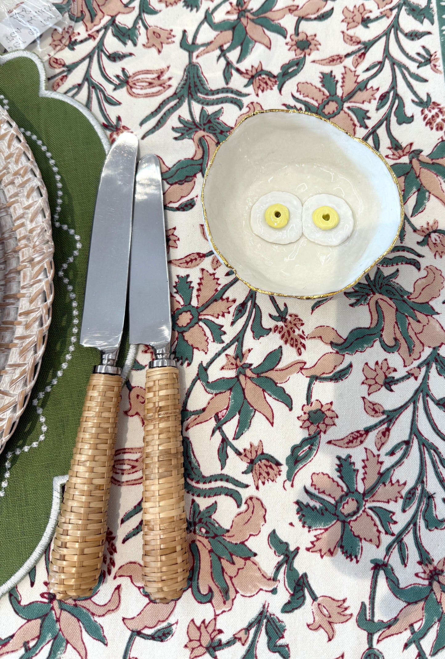 Fried egg incense holder