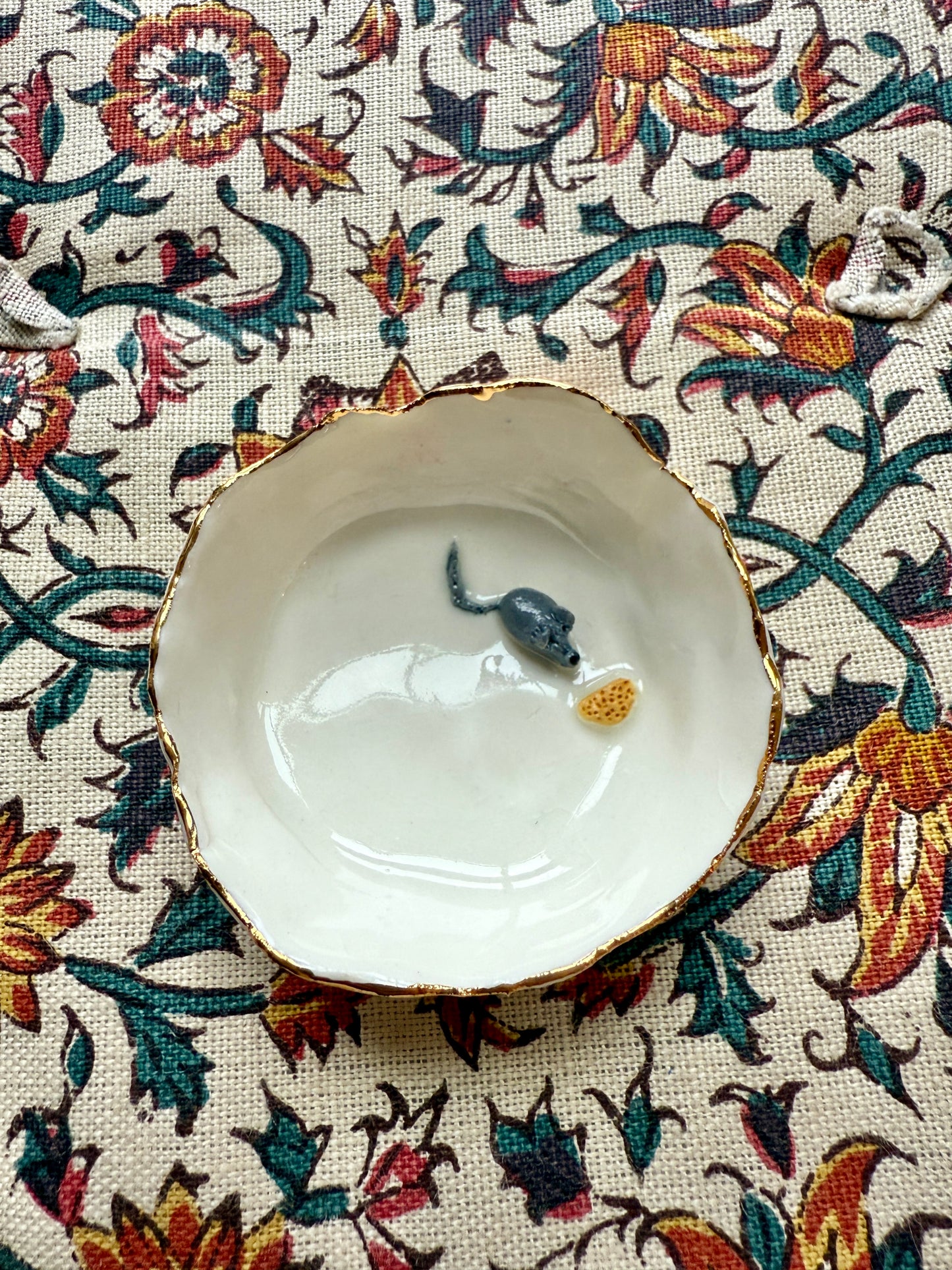 Mouse and cheese