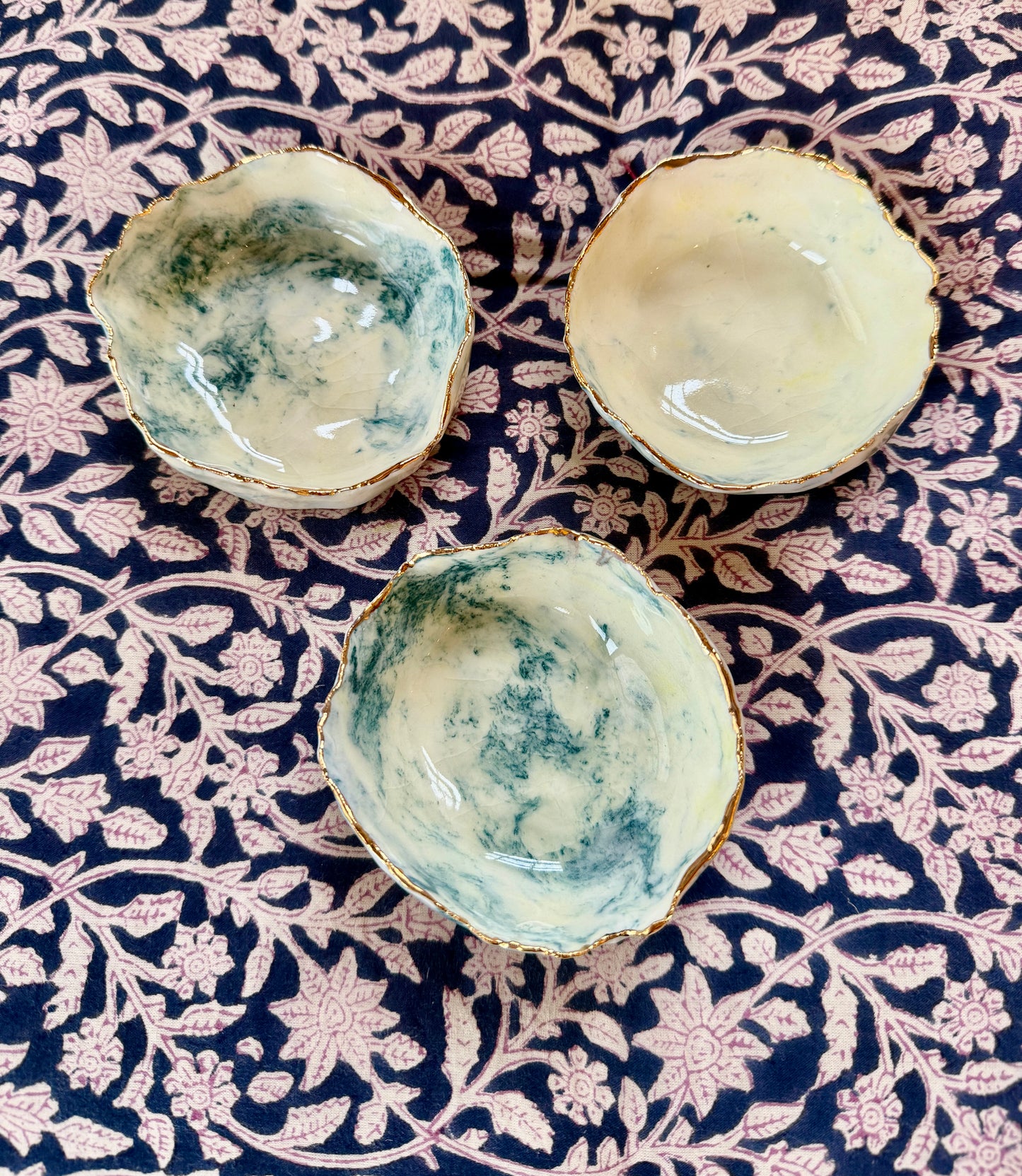 Marbleised pots x 3 - blue